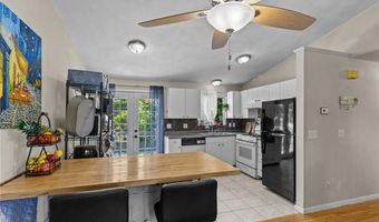 4 Clarke St, Warwick, RI 02886