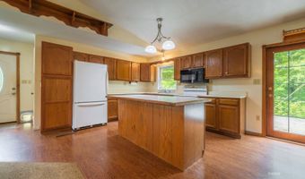 13590 Eddy Rd, Athens, OH 45701