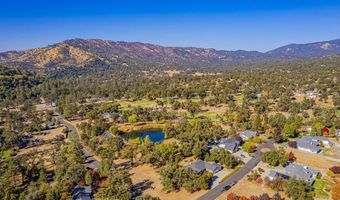 41282 Singing Hills Cir, Ahwahnee, CA 93601