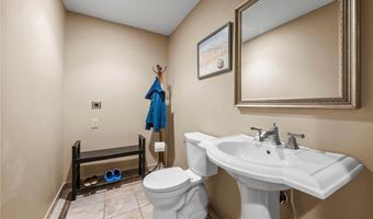 8119 Lower 129th Ct, Apple Valley, MN 55124