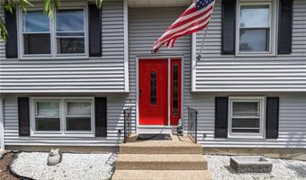 15 Laforge Dr, Coventry, RI 02816