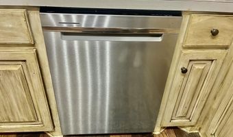 1024 Riverchase North Dr, Brandon, MS 39047
