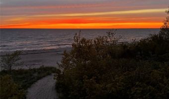 648 Beach Rd, Angola, NY 14006