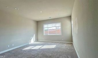 12925 Davona Dale Rd, Apple Valley, CA 92308