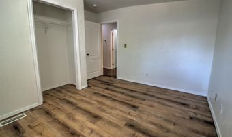 302 1st St, Benton City, WA 99320