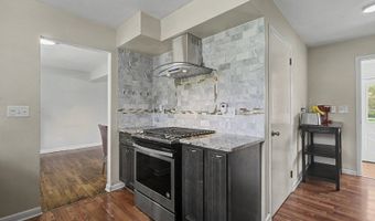 65 Somerset Ter, Bedminster, NJ 07921