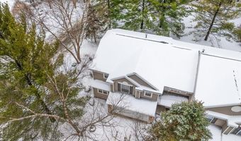 661 Abbey Mill Dr SE 41, Ada, MI 49301