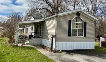 221 Rosewood Ct, Amherst, OH 44001
