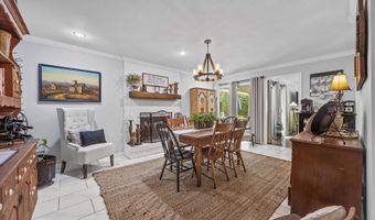 18 Sandra Ln, Athens, AL 35611