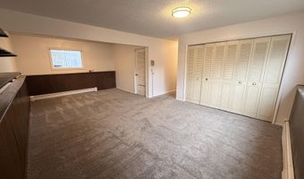 6721 Foothill Dr, Anchorage, AK 99504