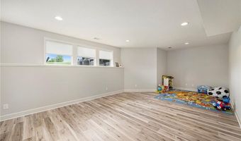 4417 N 142nd St, Basehor, KS 66007