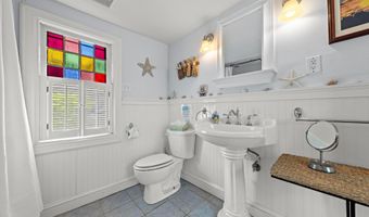 109 CENTRE St, Beach Haven, NJ 08008