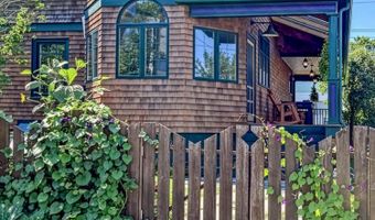20 Greeley Ave, Bar Harbor, ME 04609