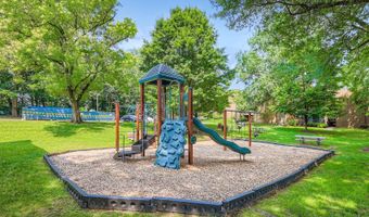 9900 GEORGIA Ave 27-716, Silver Spring, MD 20902