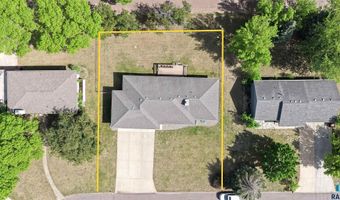 1212 E Fleetwood Cir, Brandon, SD 57005