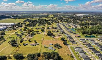 318 SKYBLUE Ln, Auburndale, FL 33823