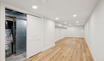 1039 E CHELTEN Ave, Philadelphia, PA 19138