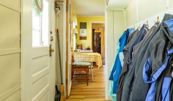 129 Miller St, Belfast, ME 04915