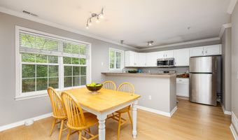 3039 Barclay Way, Ann Arbor, MI 48105
