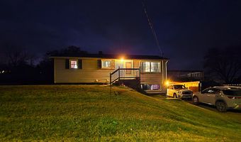 7 Westwood Pkwy, Barre, VT 05641