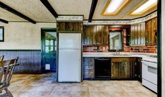 16 Lenape Ave, Andover, NJ 07860