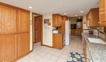 6589 Baron Ct, Avon, IN 46123