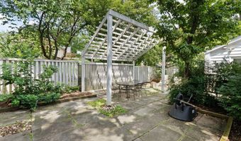 4929 JAMESTOWN Rd, Bethesda, MD 20816