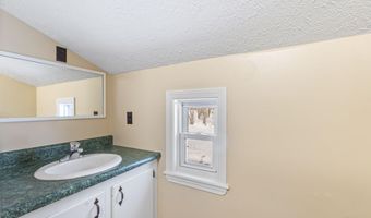 823 Washington St N, Auburn, ME 04210