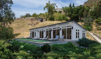 29704 Triunfo Dr, Agoura Hills, CA 91301