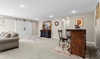 4313 Parkview Cir, Anoka, MN 55303