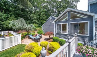 75 Hearthstone Dr, Cheshire, CT 06410