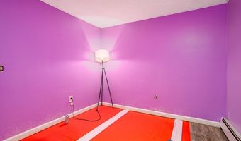 61 Barry Rd, Worcester, MA 01609