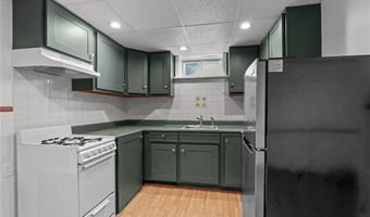 37 Pinewood Dr, North Providence, RI 02904