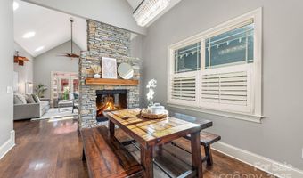 723 E 35th St, Charlotte, NC 28205