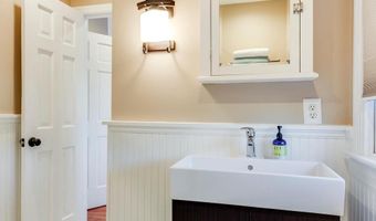 49 AMOS GARRETT Blvd, Annapolis, MD 21401