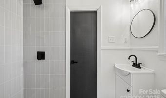 6706 Queensberry Dr, Charlotte, NC 28226