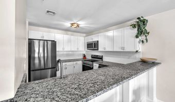 49 Rose St APT 109, Branford, CT 06405