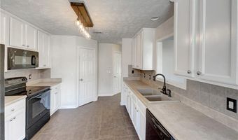 735 Galloping Bend Ct, Auburn, GA 30011