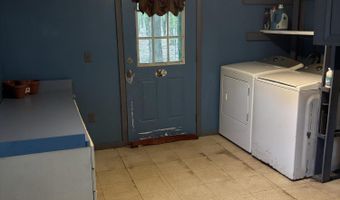 174 Rabideau Rd, Altona, NY 12910