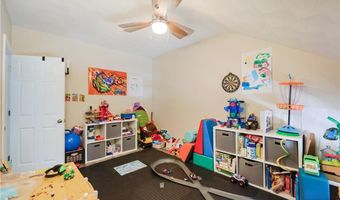8 Lawrence St, Cumberland, RI 02864