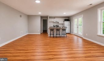 7302 IVYCREST Pl, Annandale, VA 22003