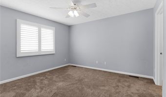 324 Buttermere Ln, Amherst, OH 44001