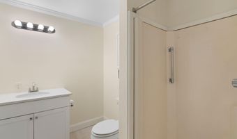 85 Stockwell Dr, Brattleboro, VT 05301