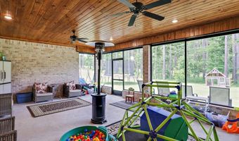 221 Lost Oak Ln, Brandon, MS 39047