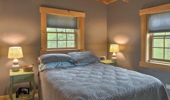 132 Poocham Rd, Chesterfield, NH 03466