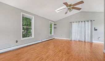 2 Merry St, Bedford, NH 03110