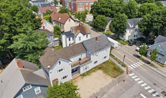 82 Hampshire St, Auburn, ME 04210