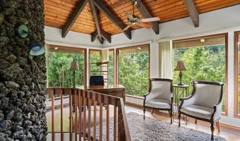 1444 KUIAHA Rd, Haiku, HI 96708
