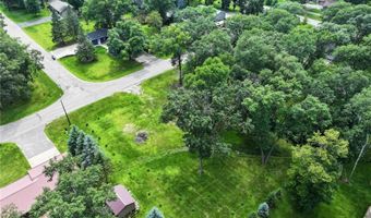 1801 Rachel Dr NE, Alexandria, MN 56308