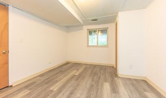 1877 Arlington Blvd, Ann Arbor, MI 48104
